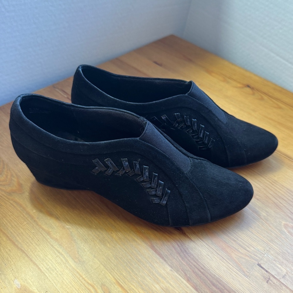 Anita black suede shoes size 6.5 - Picture 1 of 11